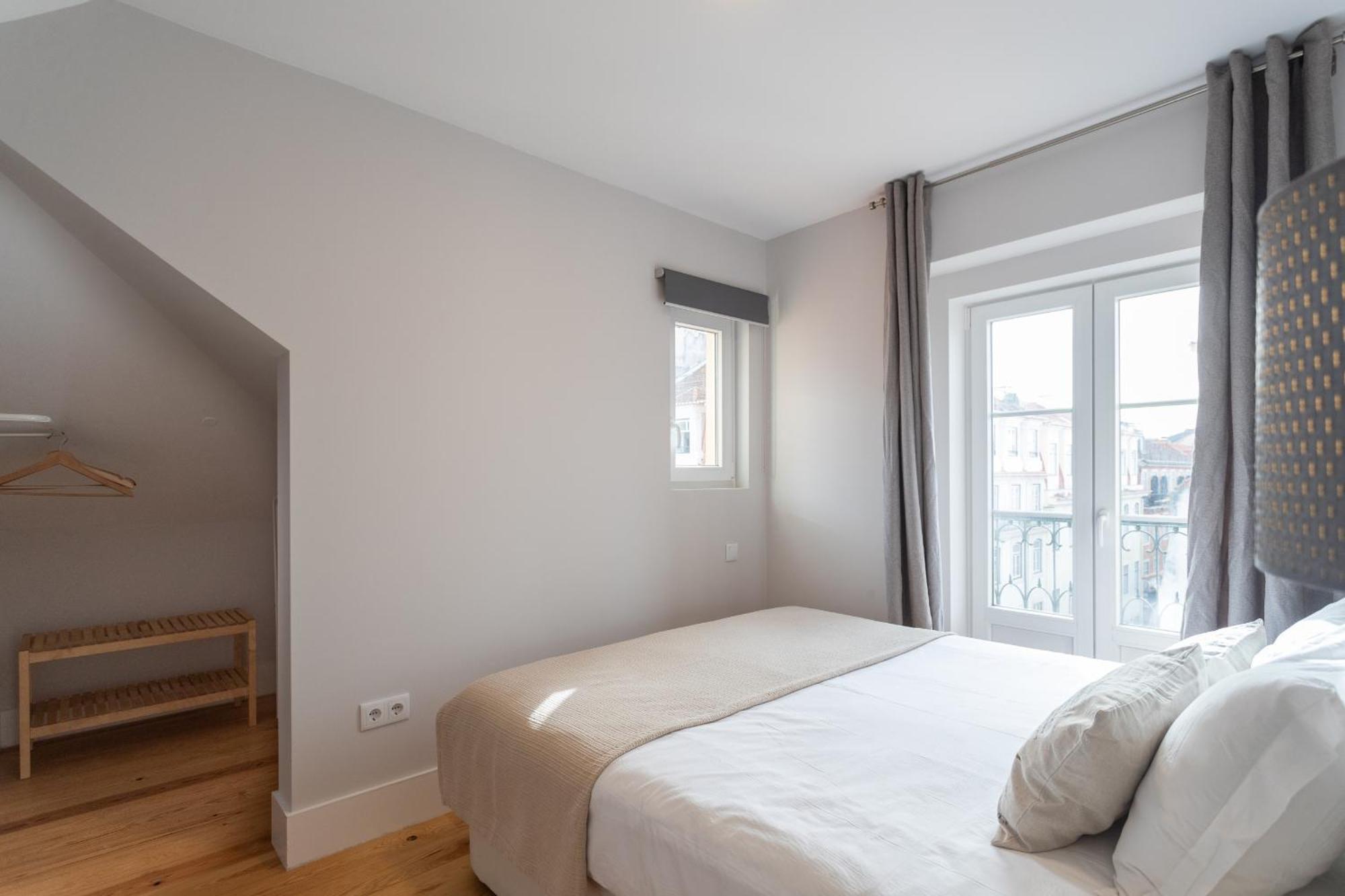Santa Justa 24 Lisbon Downtown Apartment Стая снимка