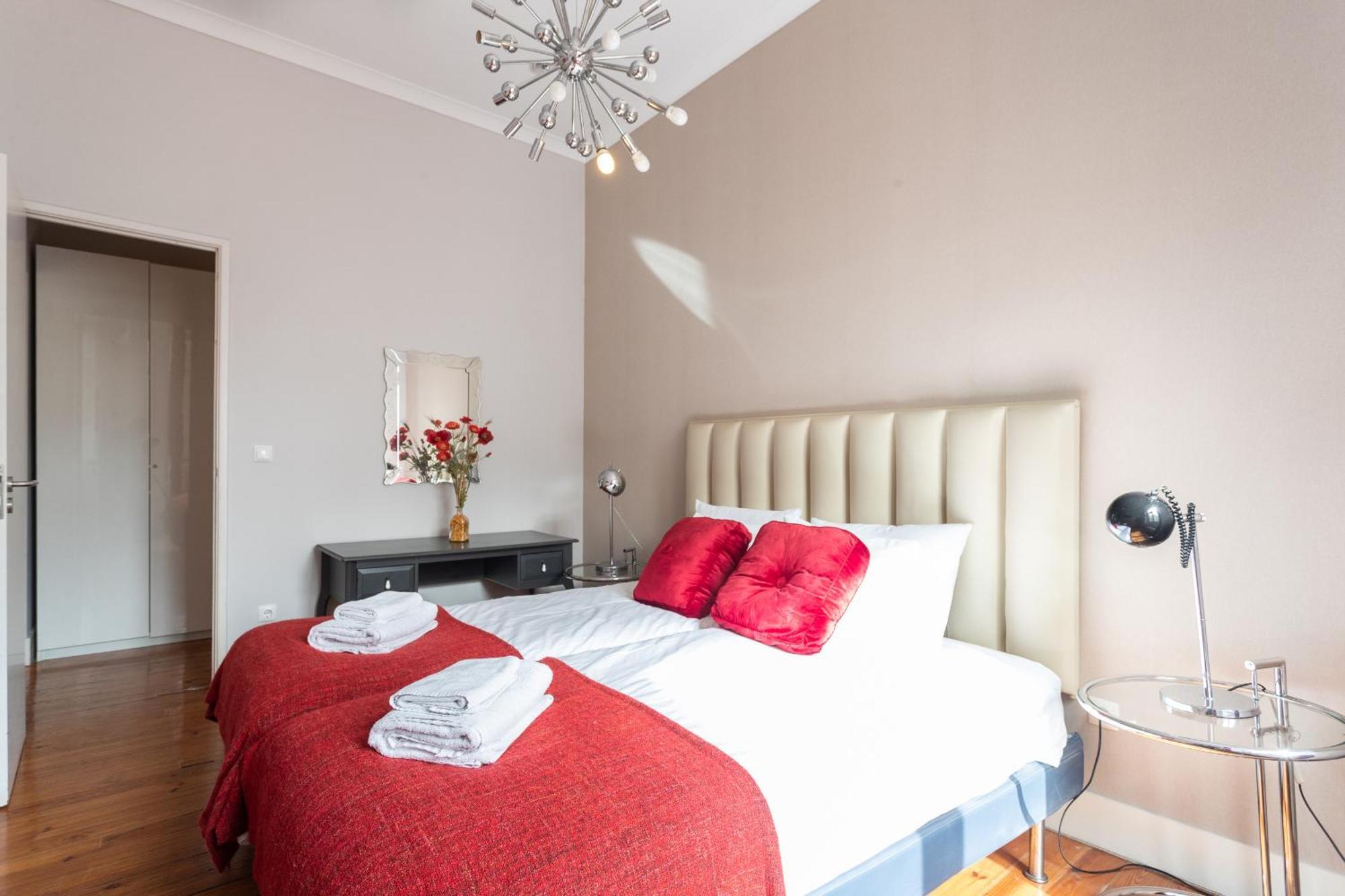 Santa Justa 24 Lisbon Downtown Apartment Стая снимка