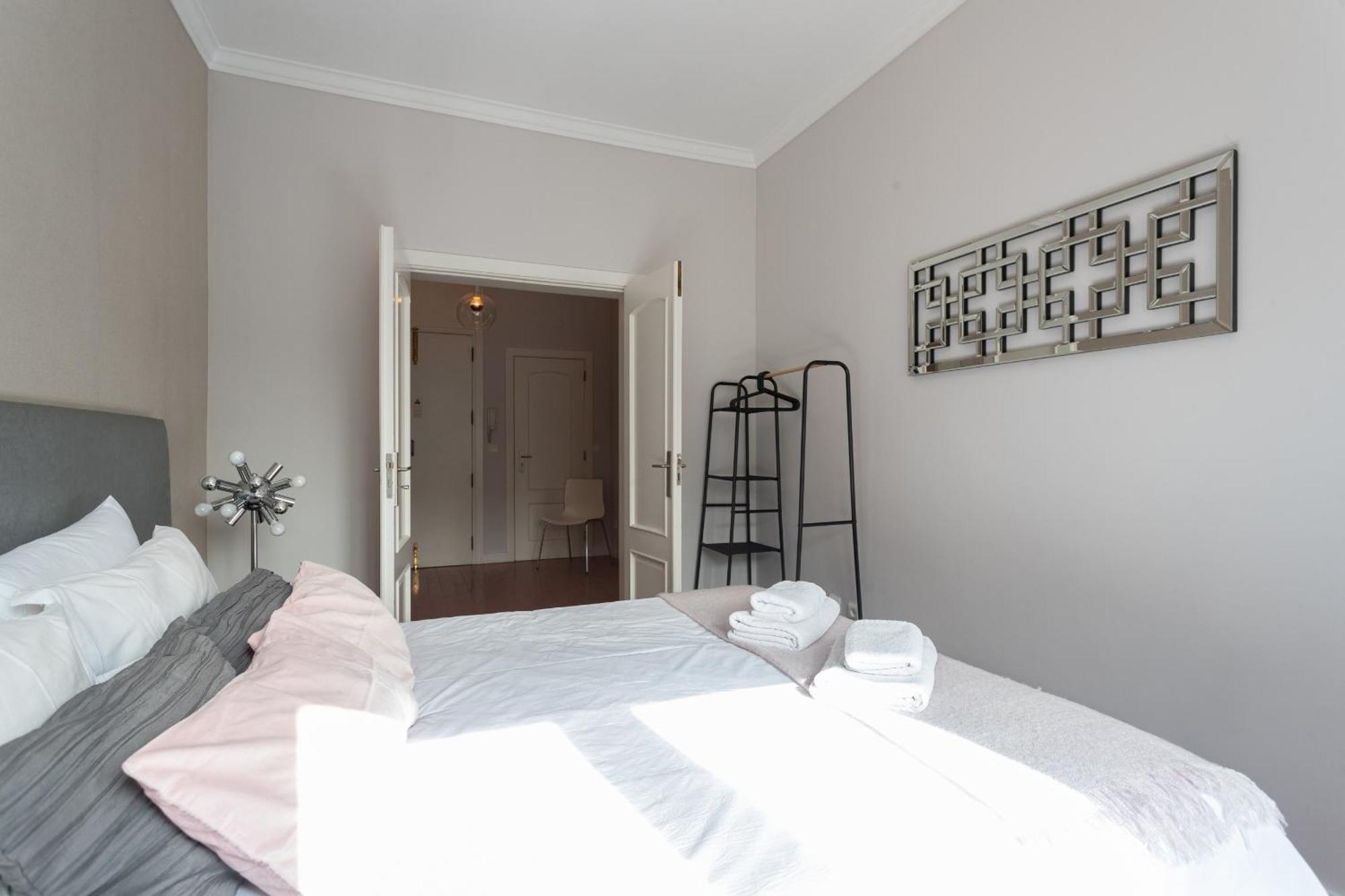Santa Justa 24 Lisbon Downtown Apartment Стая снимка
